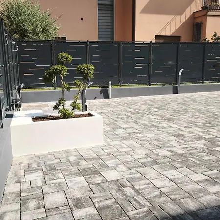 Helm House By Topstaybergamo شقة *